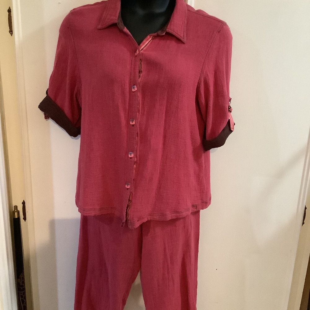 2 pc capri set by Natalie & Me